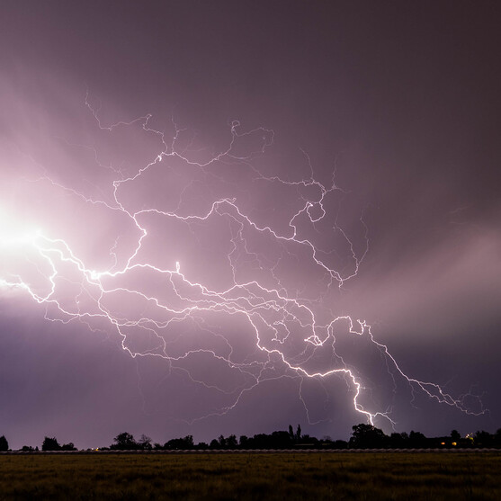 Crawler/cloud-to-ground in België