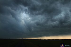Donderdag herfstachtig: kans op veel wind, regen en onweer