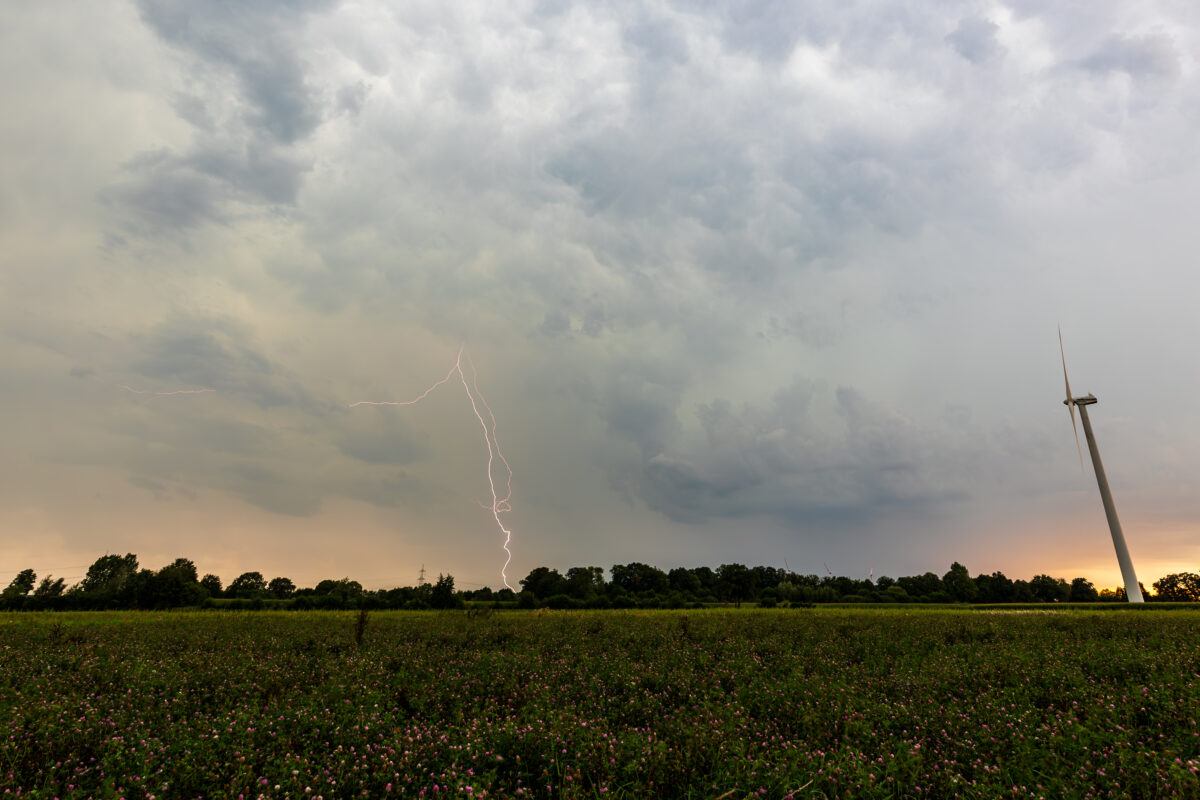 Bliksemontlading crawler onweer Duitsland Munster