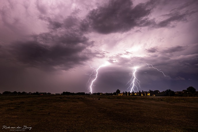 Hoe fotografeer ik onweer met een camera?